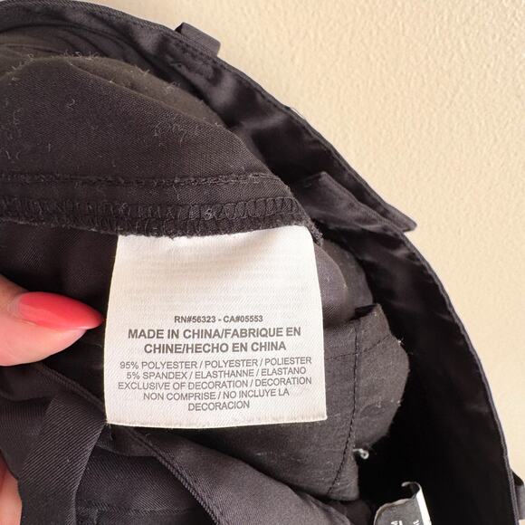 Nike Black Dri Fit Golf Shorts - Size 30 or Medium - Picture 4 of 7